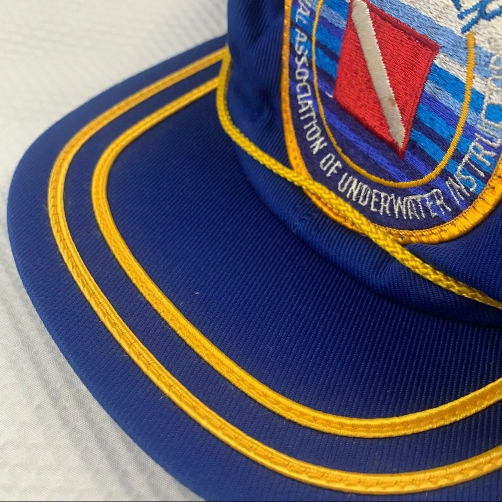 Vintage Dive master trucker hat